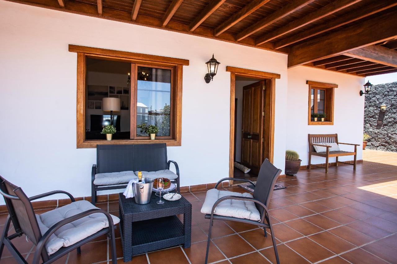 Вилла Casa Lola Lanzarote Piscina Climatizada Y Wifi Free Сан-Бартоломе Экстерьер фото